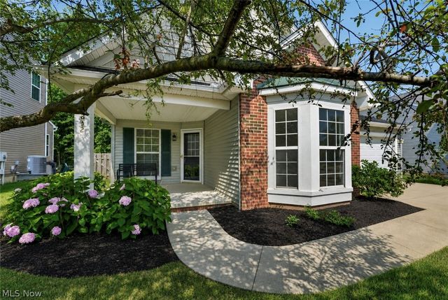 8832 Wheaton Place, North Ridgeville, OH 44039