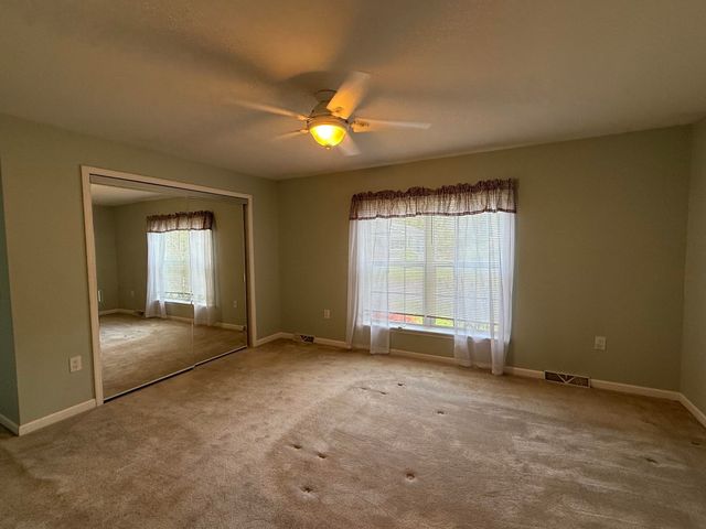 65 Sagebrush Drive, Rochester, NH 03867