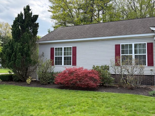 65 Sagebrush Drive, Rochester, NH 03867