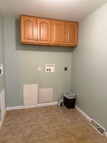 65 Sagebrush Drive, Rochester, NH 03867