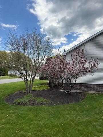 65 Sagebrush Drive, Rochester, NH 03867