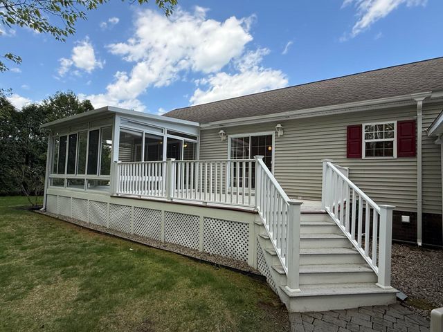 65 Sagebrush Drive, Rochester, NH 03867