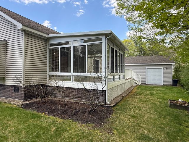 65 Sagebrush Drive, Rochester, NH 03867