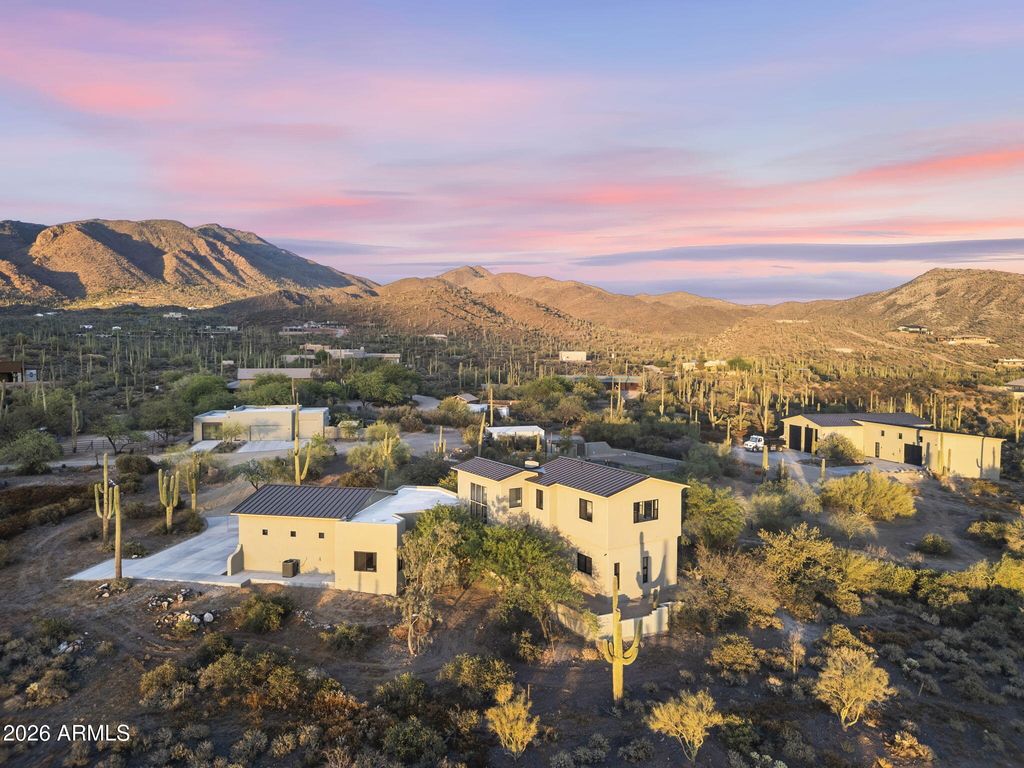 42327 N SIERRA VISTA Road, Cave Creek, AZ 85331 — photo 5