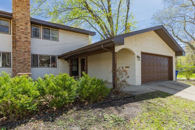 222 Virginia Street, Saint Paul, MN 55102