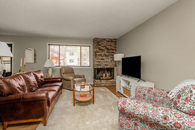 222 Virginia Street, Saint Paul, MN 55102
