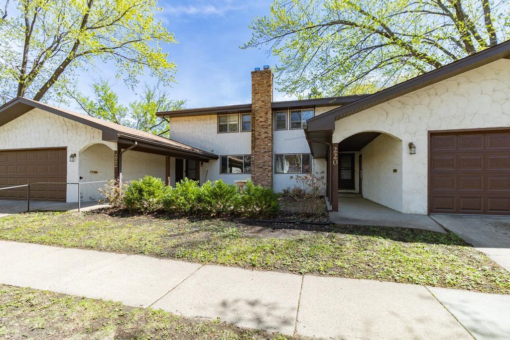 222 Virginia Street, Saint Paul, MN 55102