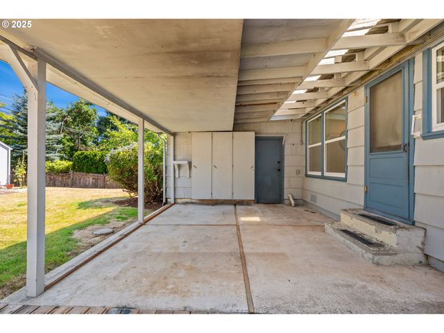 2760 Sw 119TH Ave, Beaverton, OR 97005