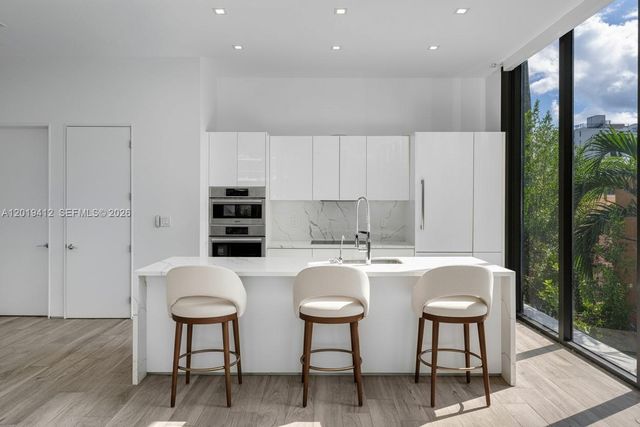 1525 Bay Rd 1525, Miami Beach, FL 33139