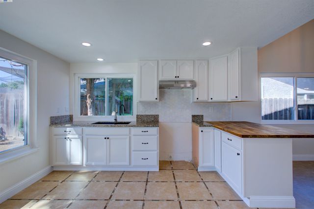 5311 Charlotte Way, Livermore, CA 94550