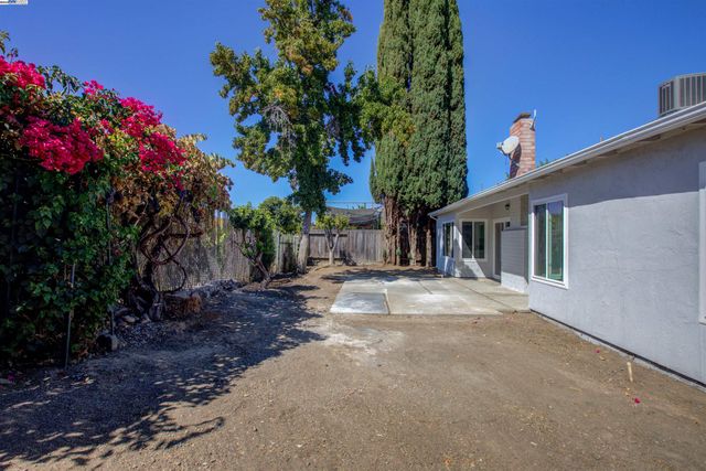 5311 Charlotte Way, Livermore, CA 94550