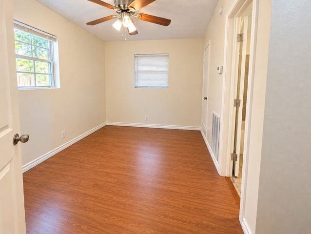 211 Skyway Drive 8, Euless, TX 76040