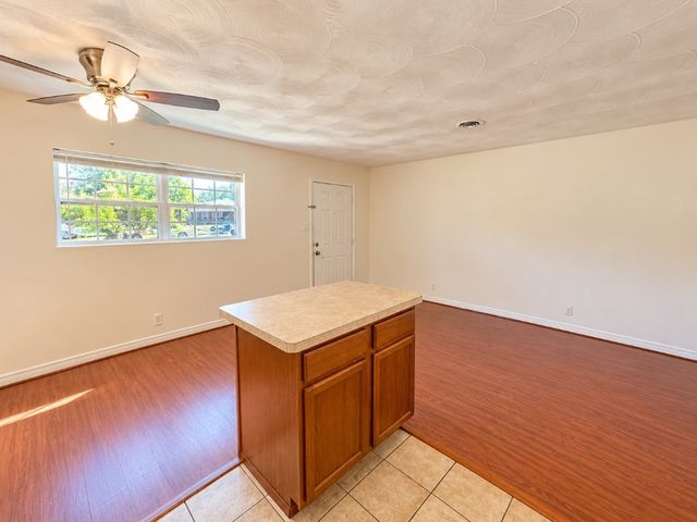 211 Skyway Drive 8, Euless, TX 76040