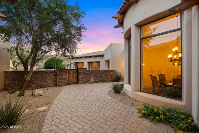 14616 S 1ST Street, Phoenix, AZ 85048