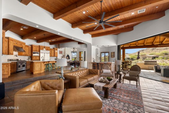 14616 S 1ST Street, Phoenix, AZ 85048