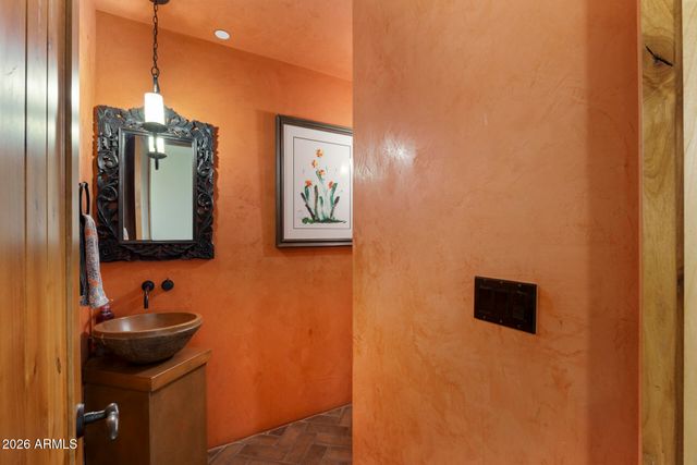 14616 S 1ST Street, Phoenix, AZ 85048