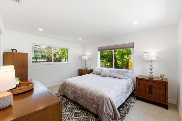 1741 NE 40th Street, Oakland Park, FL 33334