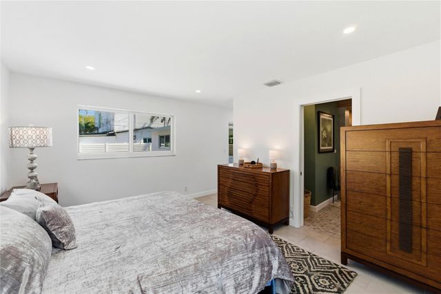 1741 NE 40th Street, Oakland Park, FL 33334