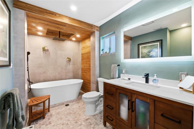 1741 NE 40th Street, Oakland Park, FL 33334