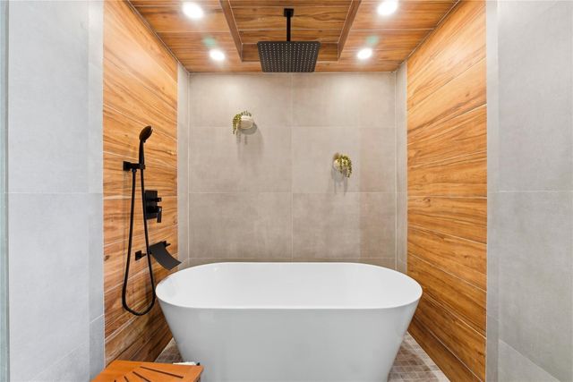 1741 NE 40th Street, Oakland Park, FL 33334