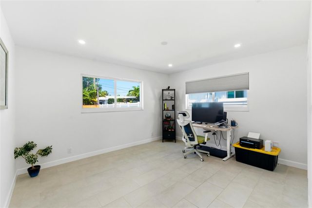 1741 NE 40th Street, Oakland Park, FL 33334