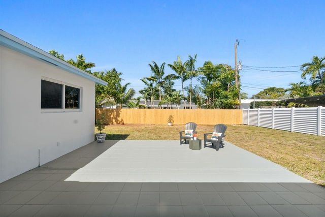 1741 NE 40th Street, Oakland Park, FL 33334