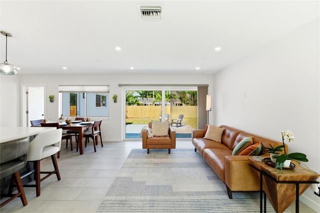 1741 NE 40th Street, Oakland Park, FL 33334