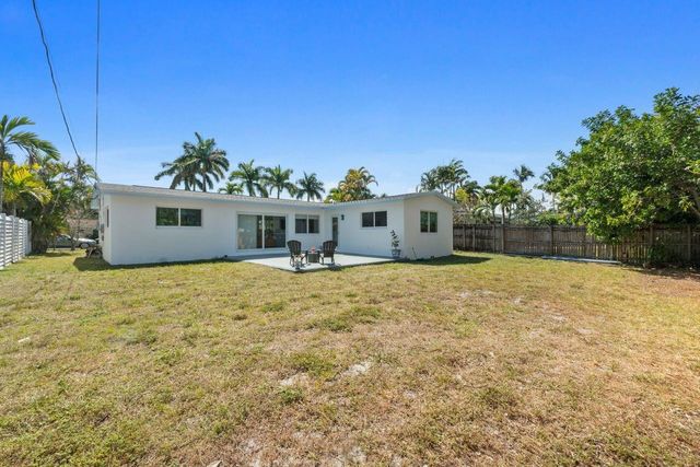 1741 NE 40th Street, Oakland Park, FL 33334