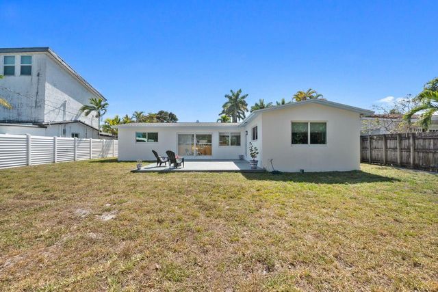 1741 NE 40th Street, Oakland Park, FL 33334