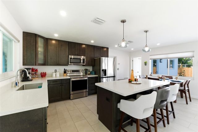 1741 NE 40th Street, Oakland Park, FL 33334