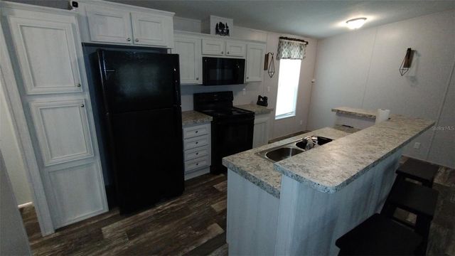 105 SLIPPER WAY, Hawthorne, FL 32640