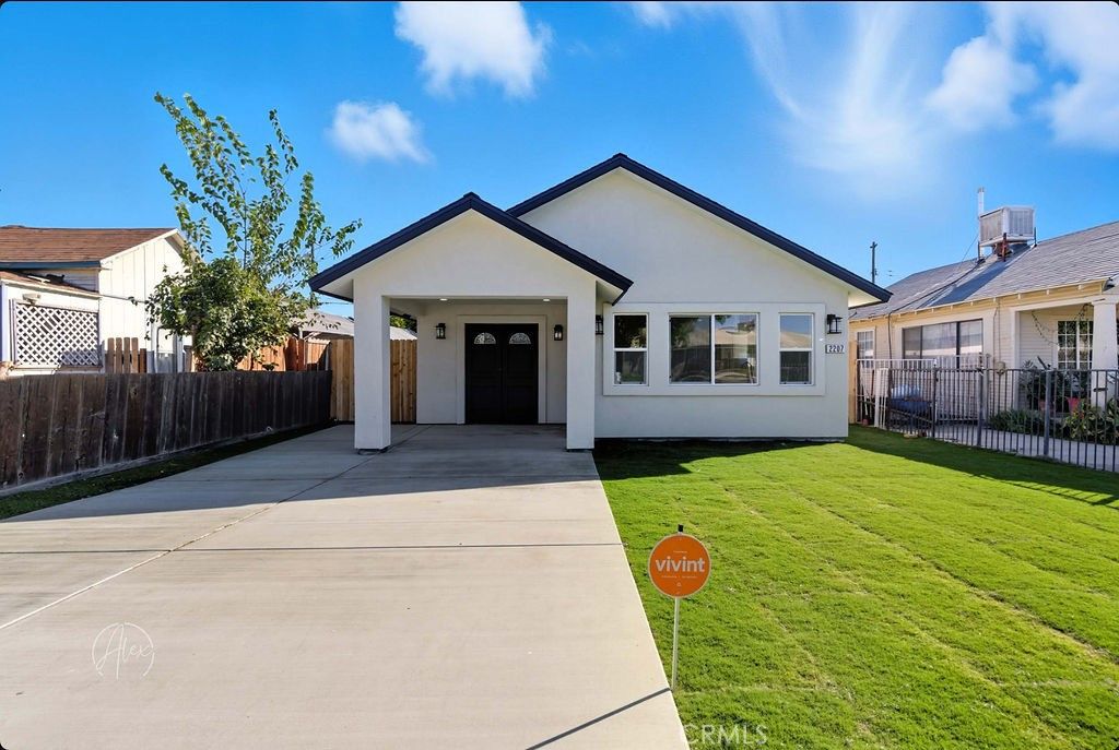 2207 Verde Street, Bakersfield, CA 93304