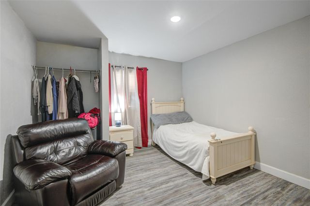 12903 Green Valley Drive, Rosharon, TX 77583