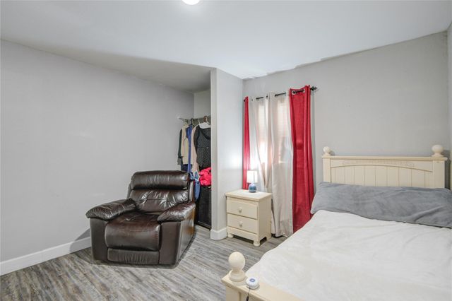 12903 Green Valley Drive, Rosharon, TX 77583