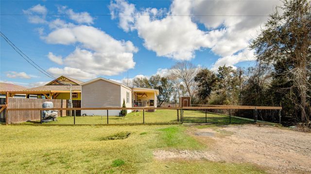 12903 Green Valley Drive, Rosharon, TX 77583