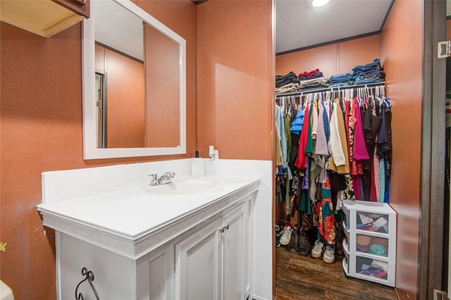 12903 Green Valley Drive, Rosharon, TX 77583