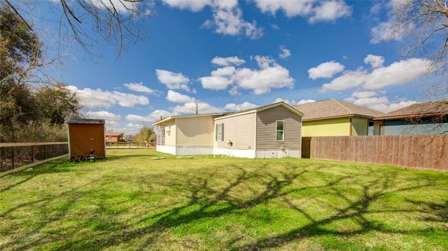 12903 Green Valley Drive, Rosharon, TX 77583