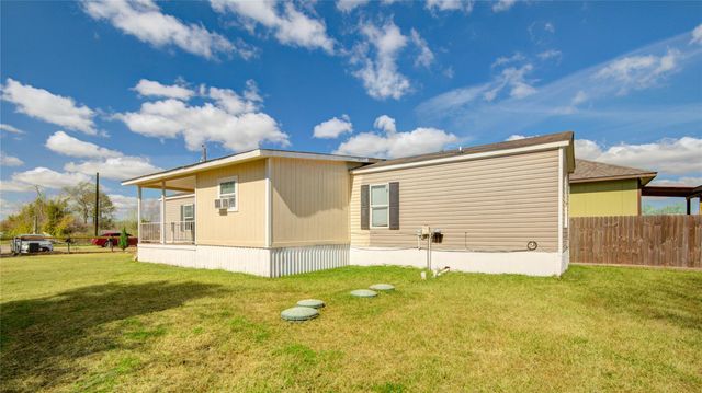 12903 Green Valley Drive, Rosharon, TX 77583