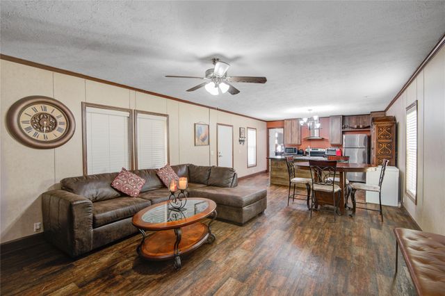 12903 Green Valley Drive, Rosharon, TX 77583