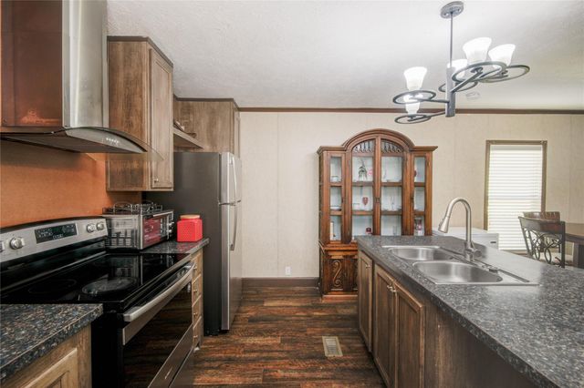 12903 Green Valley Drive, Rosharon, TX 77583