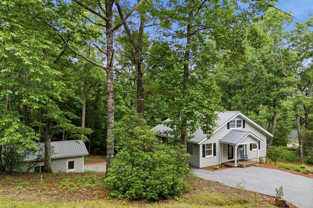 220 Penland Indian Trail, Hayesville, NC 28904
