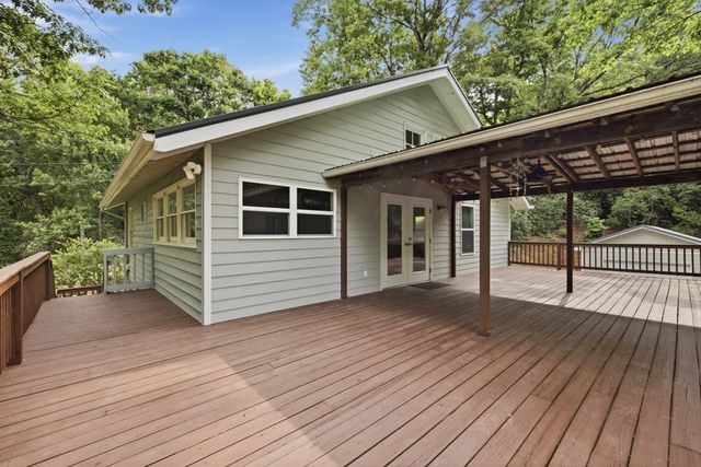 220 Penland Indian Trail, Hayesville, NC 28904