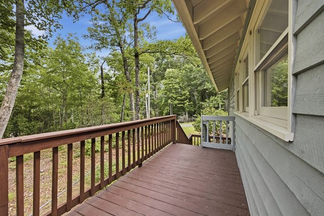 220 Penland Indian Trail, Hayesville, NC 28904