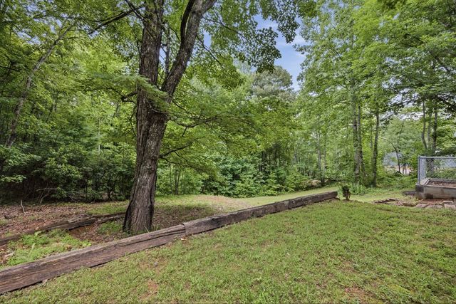 220 Penland Indian Trail, Hayesville, NC 28904