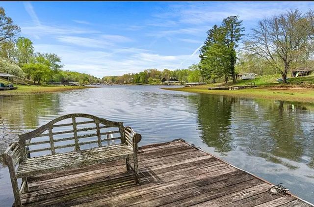 220 Penland Indian Trail, Hayesville, NC 28904