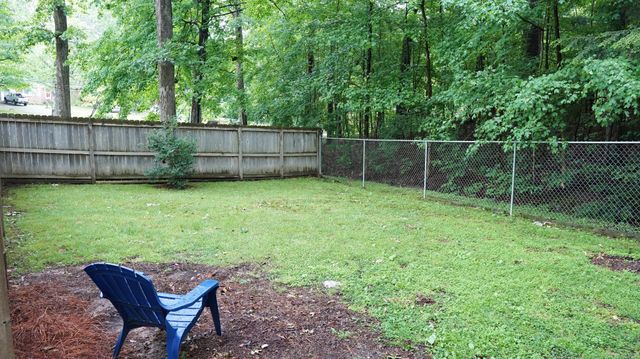 100 Canary Dr, Dickson, TN 37055