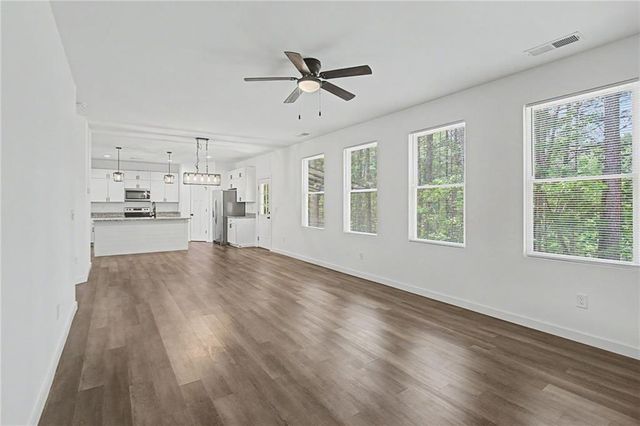 24 Rocky Circle NE, White, GA 30184