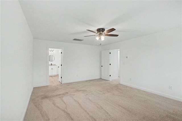 24 Rocky Circle NE, White, GA 30184