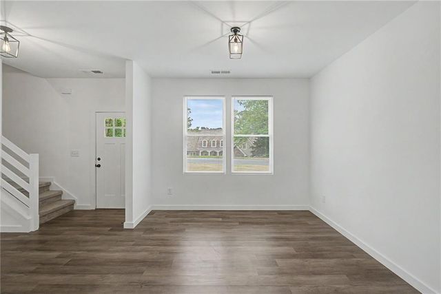 24 Rocky Circle NE, White, GA 30184