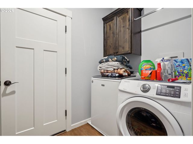 130 ZEPHYR Dr, Silver Lake, WA 98645